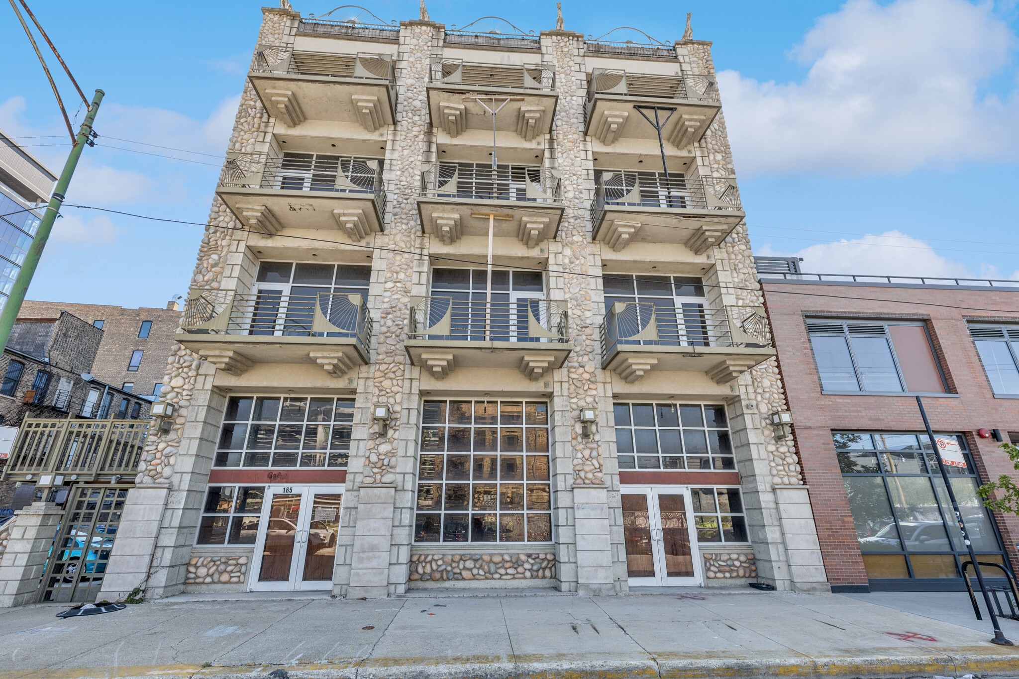 165 N May St, Chicago, IL for Sale