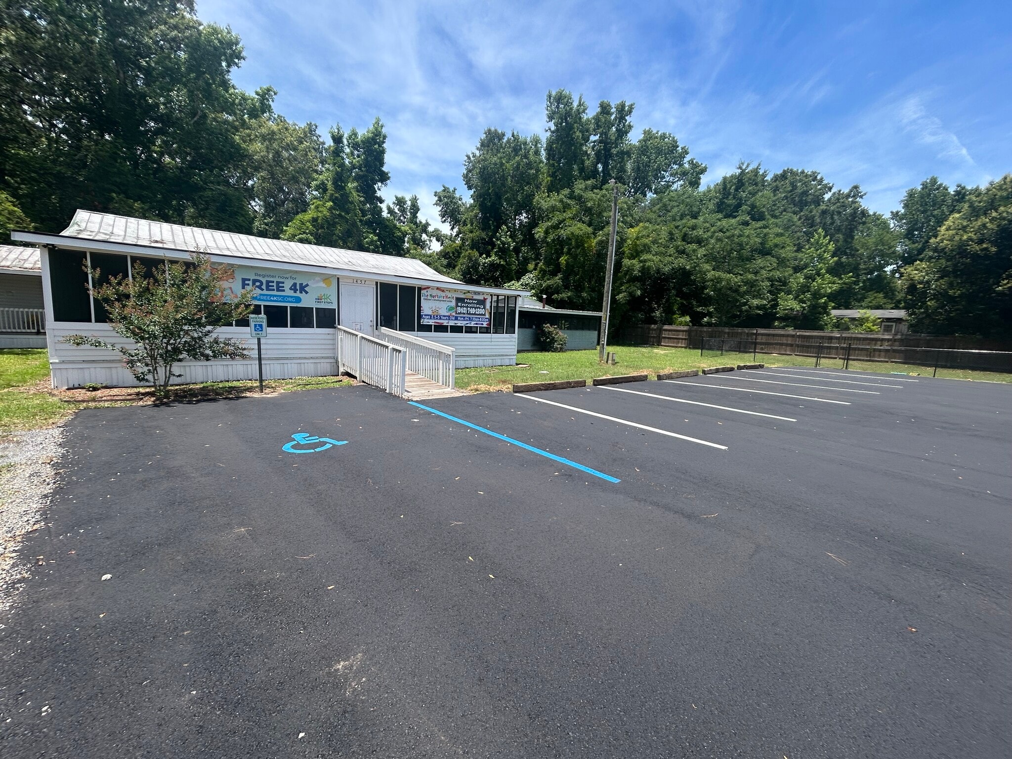 1457 Main St, Bonneau, SC for Rent