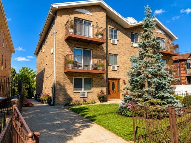 1162 Edison Ave, Bronx, NY for Sale