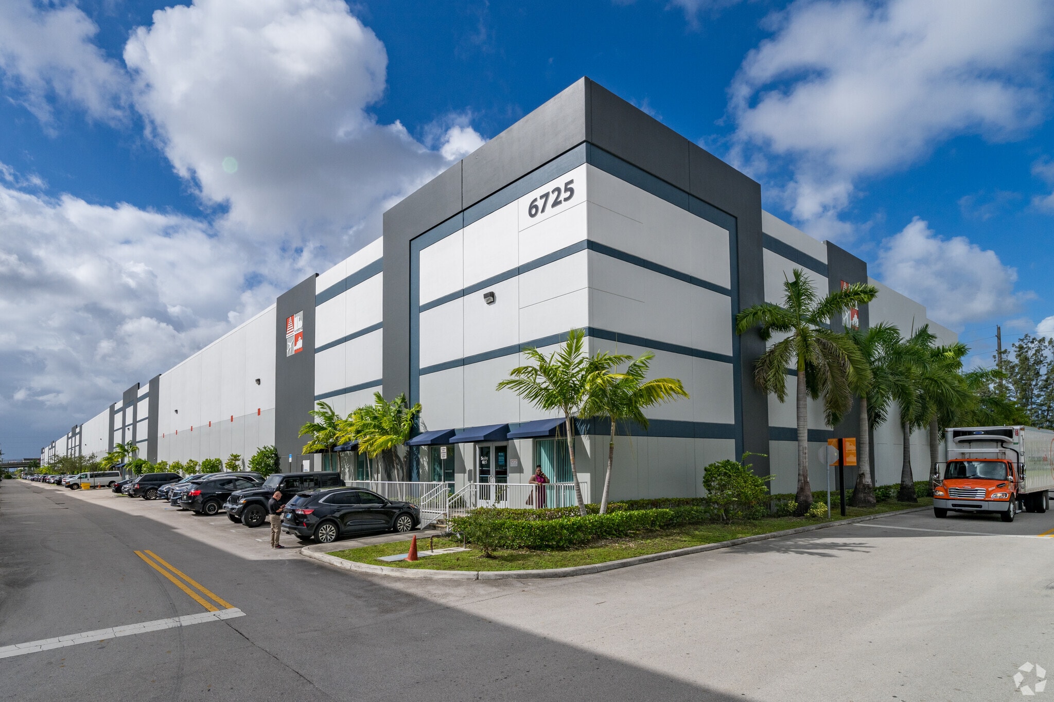 6725 NW 36th St, Miami, FL for Rent