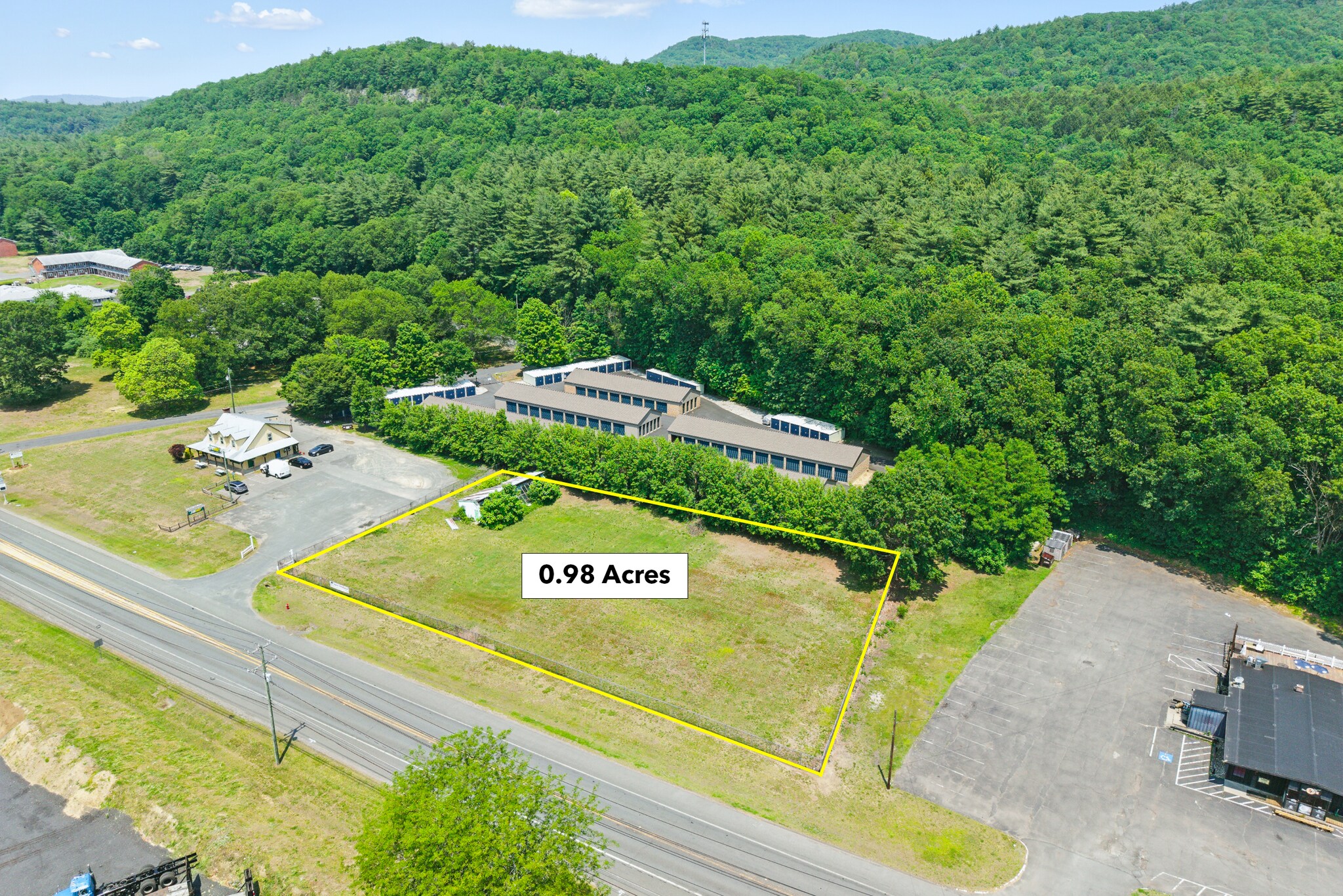 5 Clark Mountain Rd, Sunderland, MA for Rent
