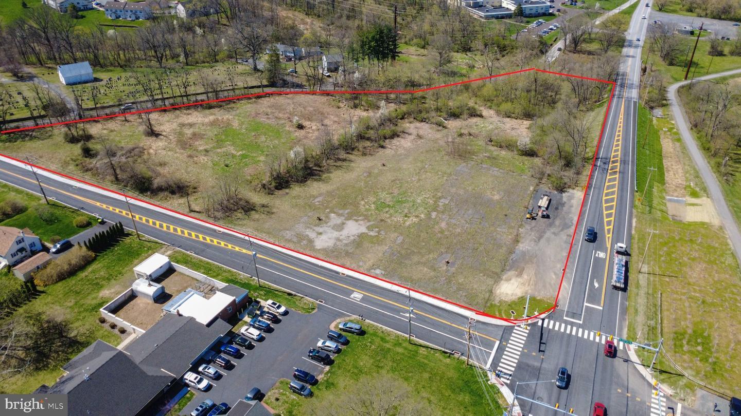 1574 Old Schuylkill Rd, Pottstown, PA for Sale