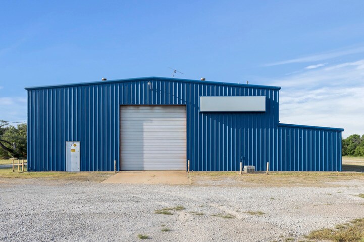 1212 W Liberty Ave, Ponca City, OK for Sale