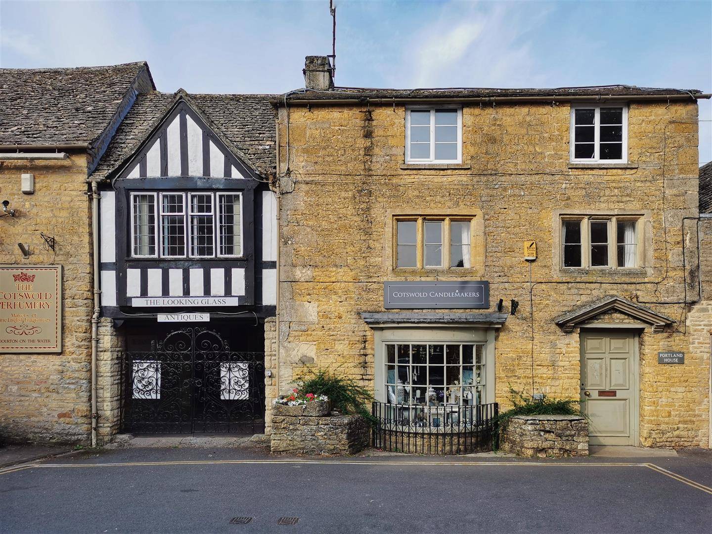 St Thomas St, Bourton On The Water, GLS for Sale