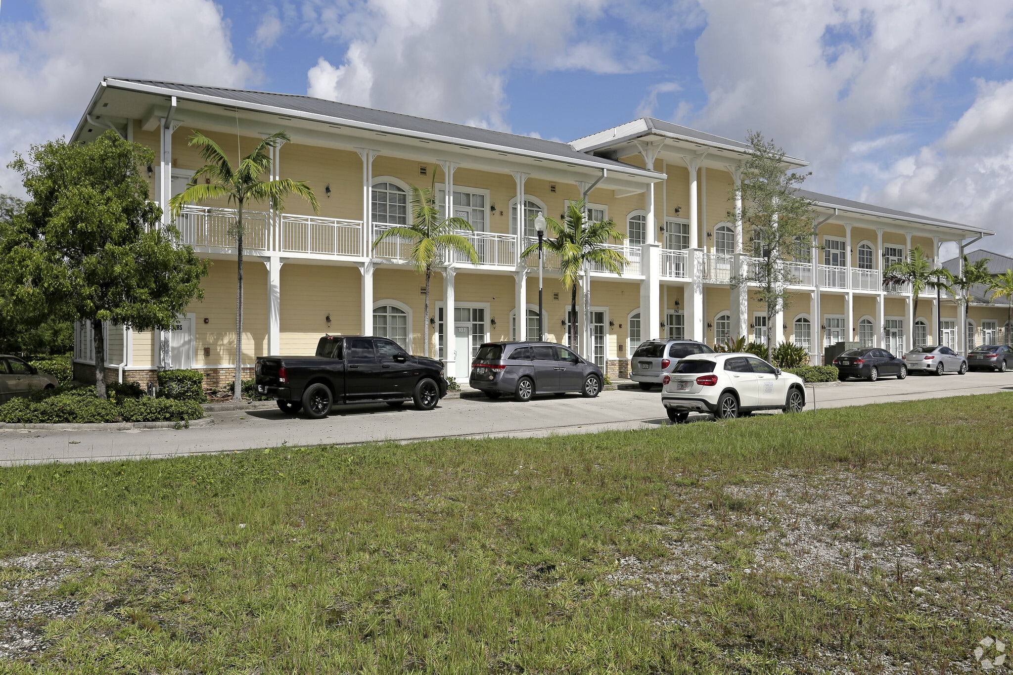 2962 Trivium Cir, Fort Lauderdale, FL for Sale