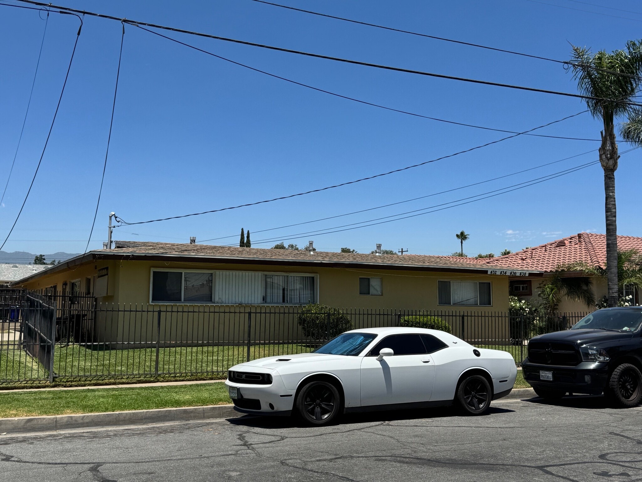 438 W Ramona Dr, Rialto, CA for Sale