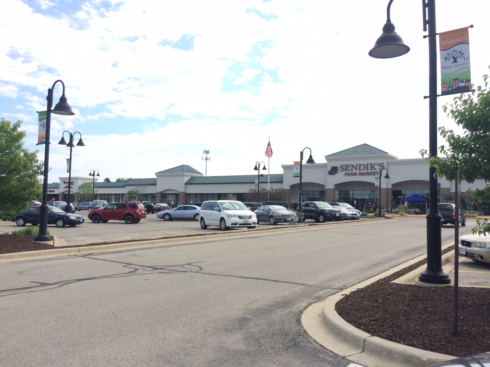 3550-3636 S Moorland Rd, New Berlin, WI for Rent