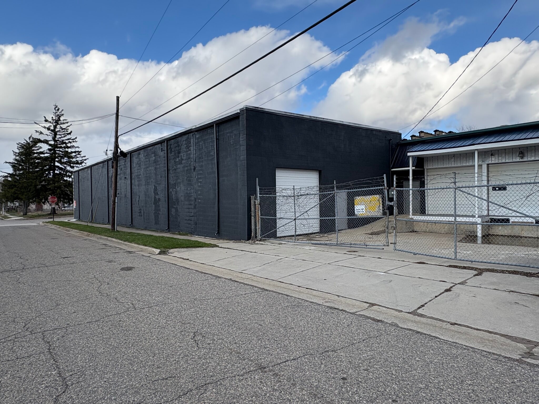500 Auburn Rd, Pontiac, MI for Rent