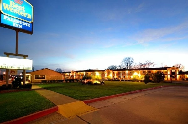 1601 W Palestine Ave, Palestine, TX for Sale