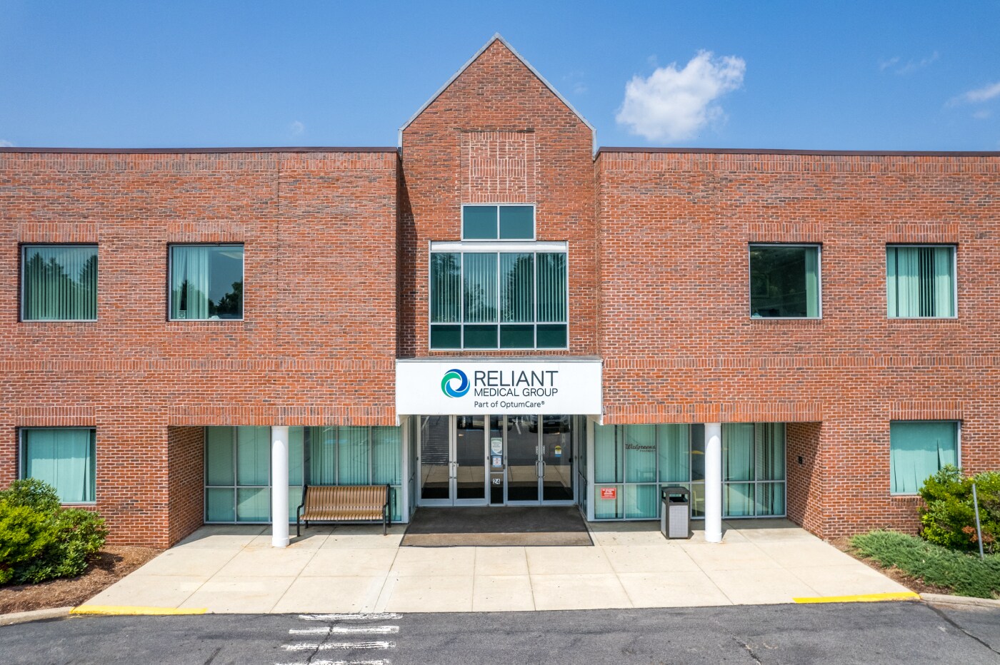 32 Newton St, Southborough, MA for Rent