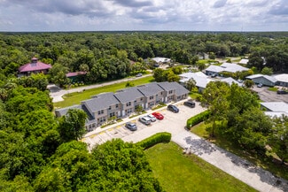 Naples, FL Apartments - 6240 Rattlesnake Hammock Rd