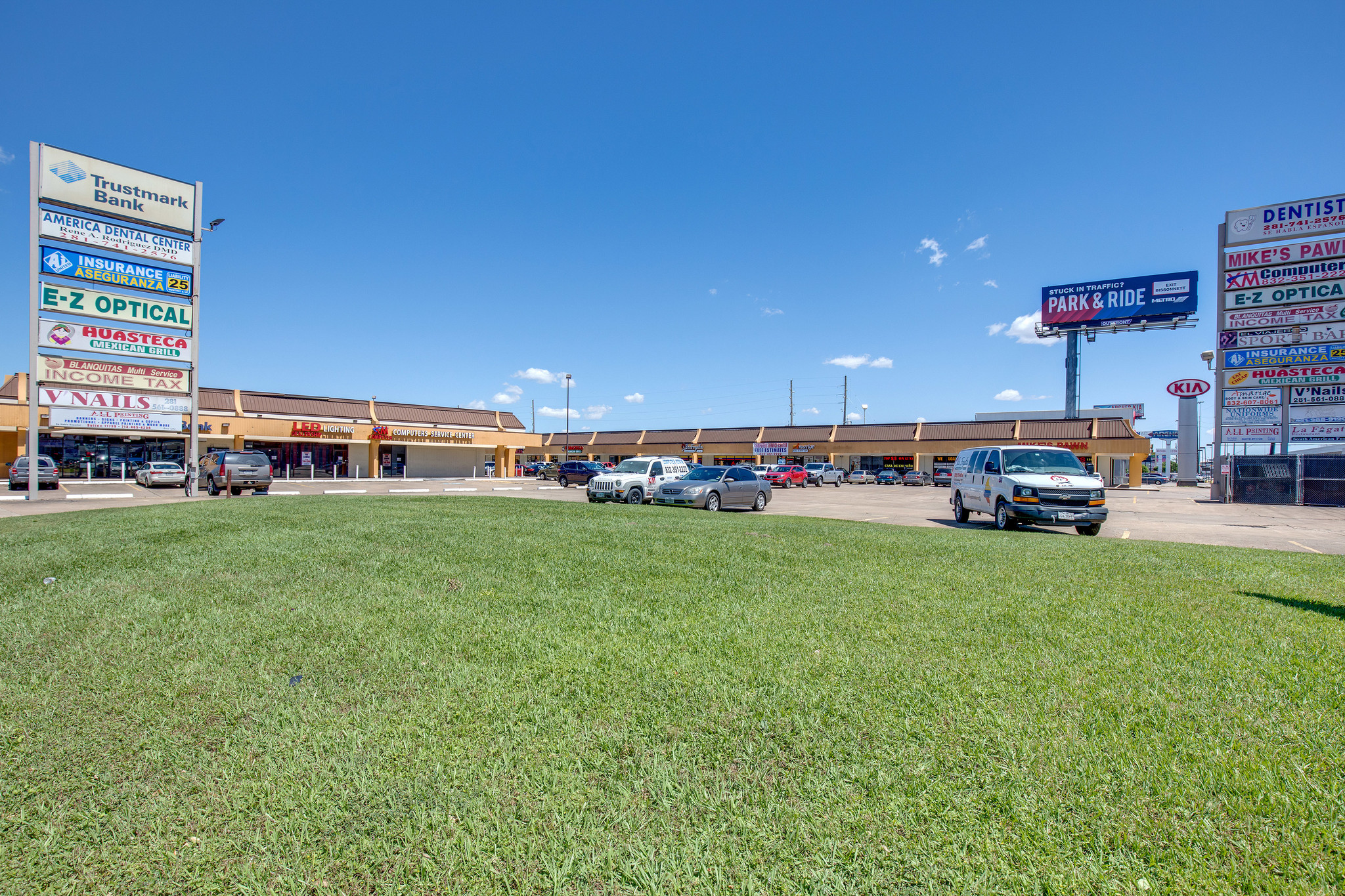 11618-11698 S US 59 Hwy, Houston, TX for Rent