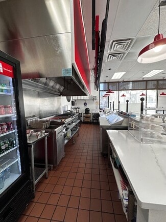 Las Vegas, NV Retail - 5105 S Fort Apache Rd Las Vegas, NV Retail - 5105 S Fort Apache Rd