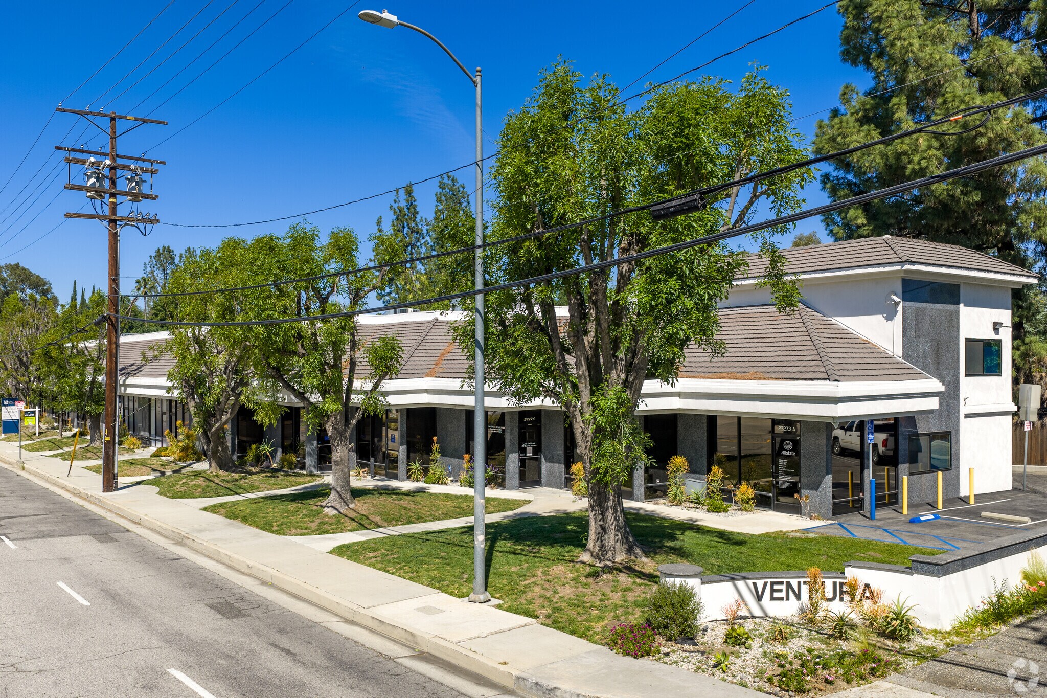 23291 Ventura Blvd, Woodland Hills, CA for Rent