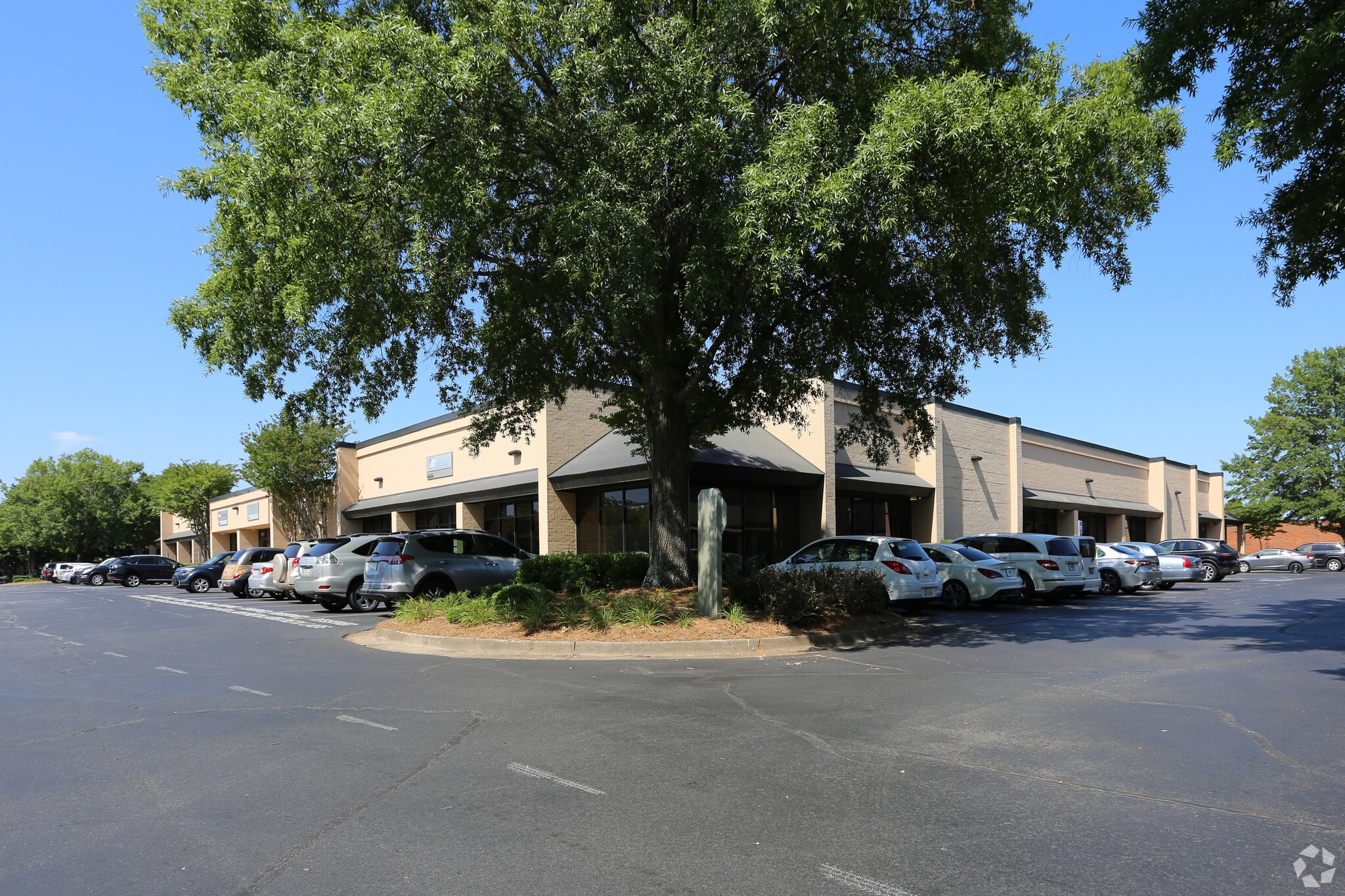 999 Mansell Rd, Roswell, GA for Rent