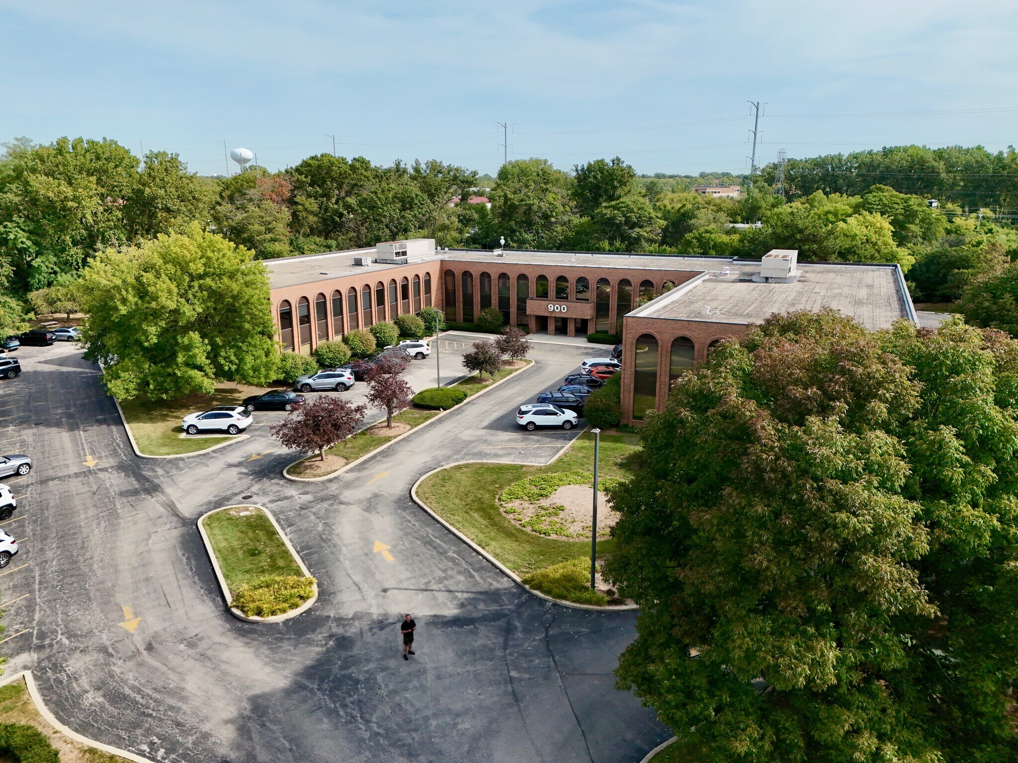 900 N Shore Dr, Lake Bluff, IL for Rent
