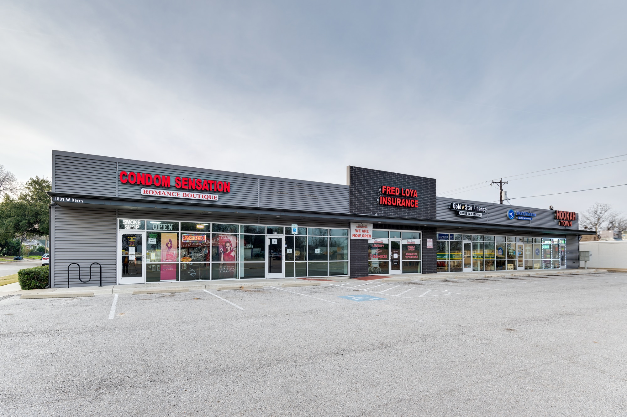 1601-1607 W Berry St, Fort Worth, TX for Rent