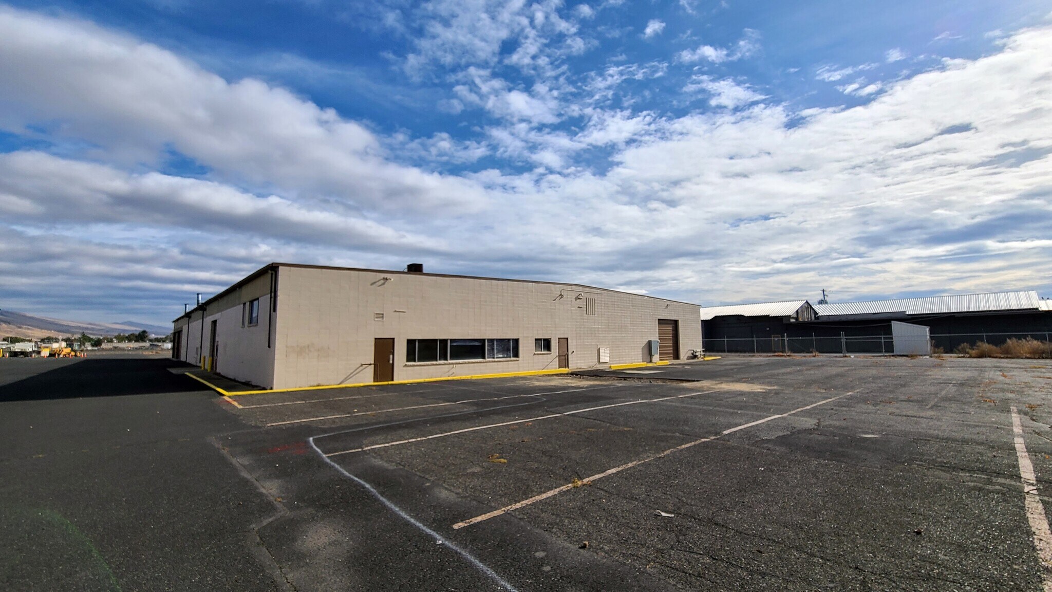 1223 N 6th Ave, Yakima, WA for Rent