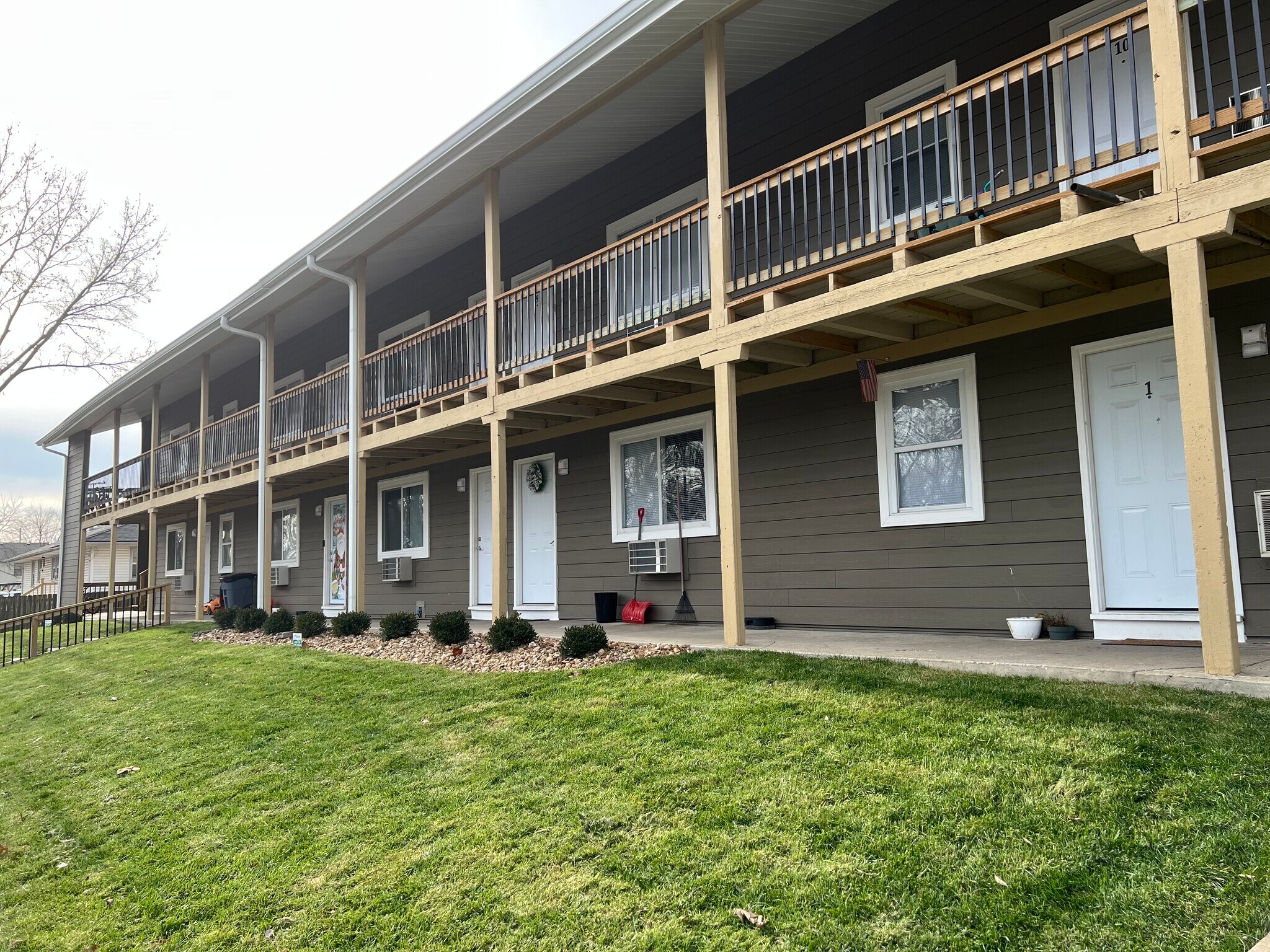 704 Harrison Street Olathe, KS 66061 MultiFamily Property for Lease