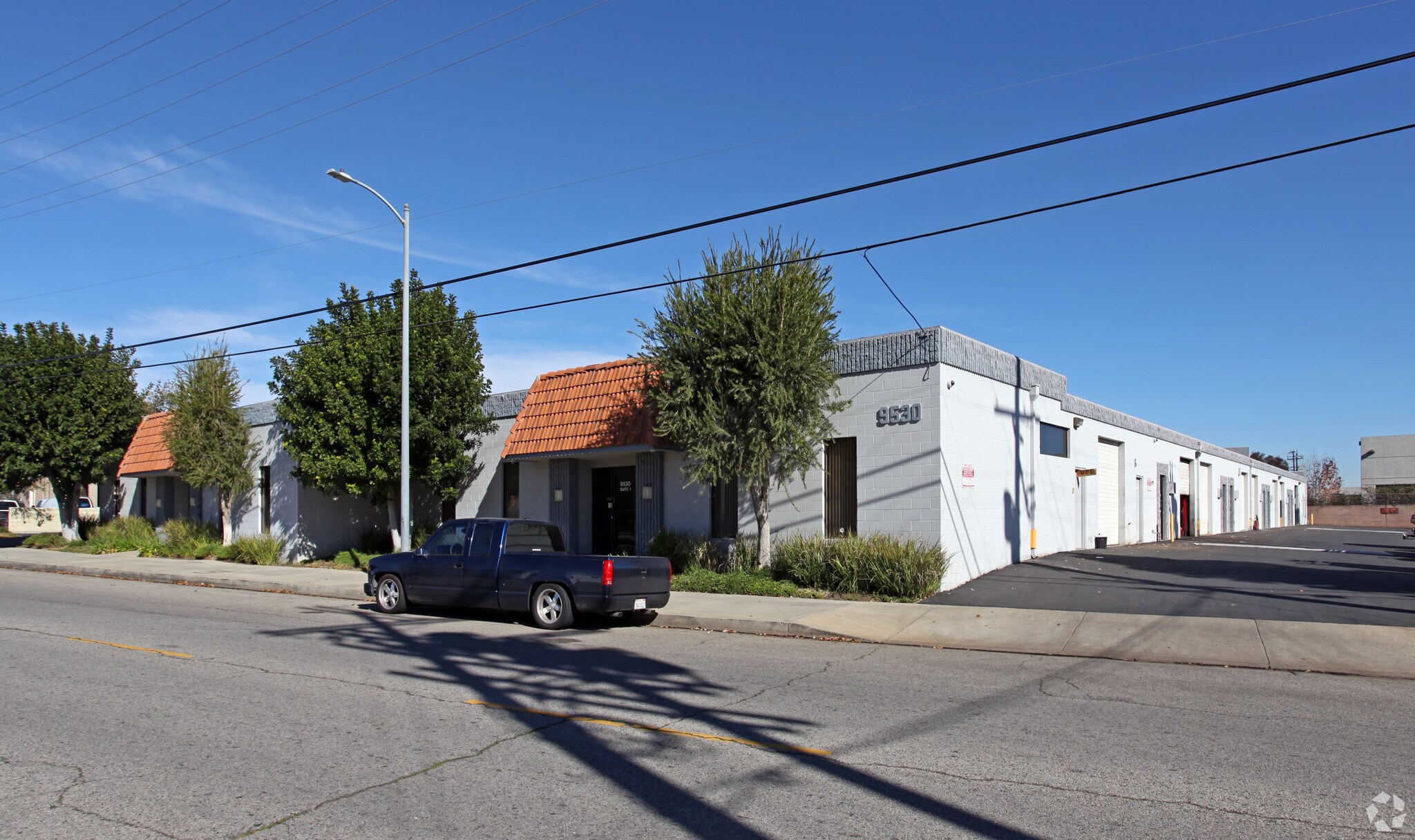 9530-9540 Owensmouth Ave, Chatsworth, CA for Rent