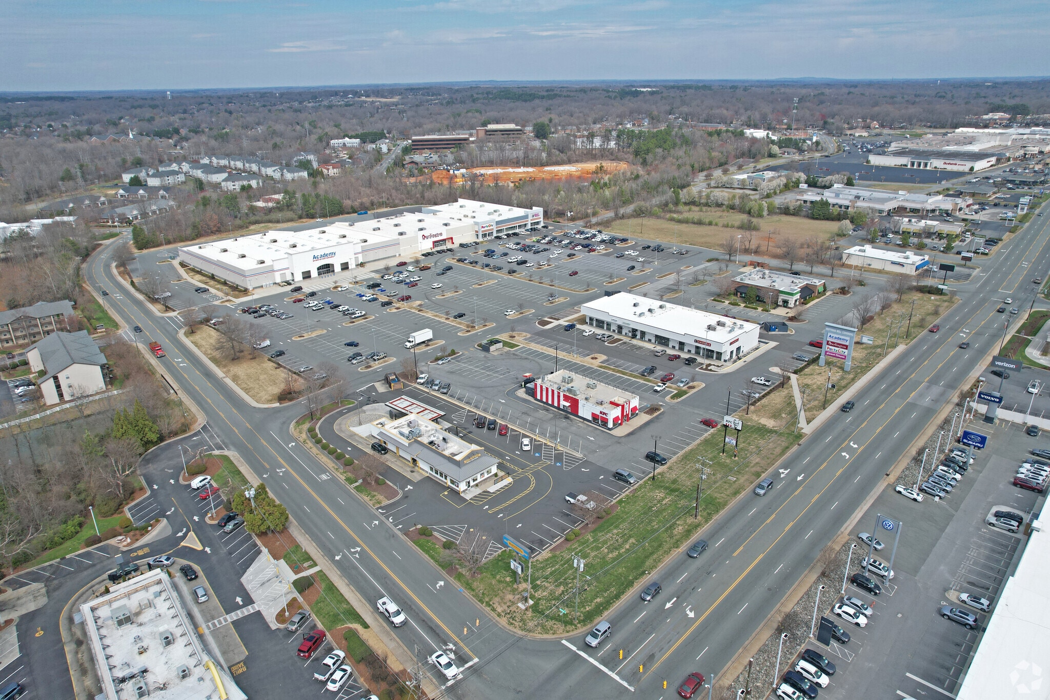 521-669 Huffman Mill Rd, Burlington, NC for Rent
