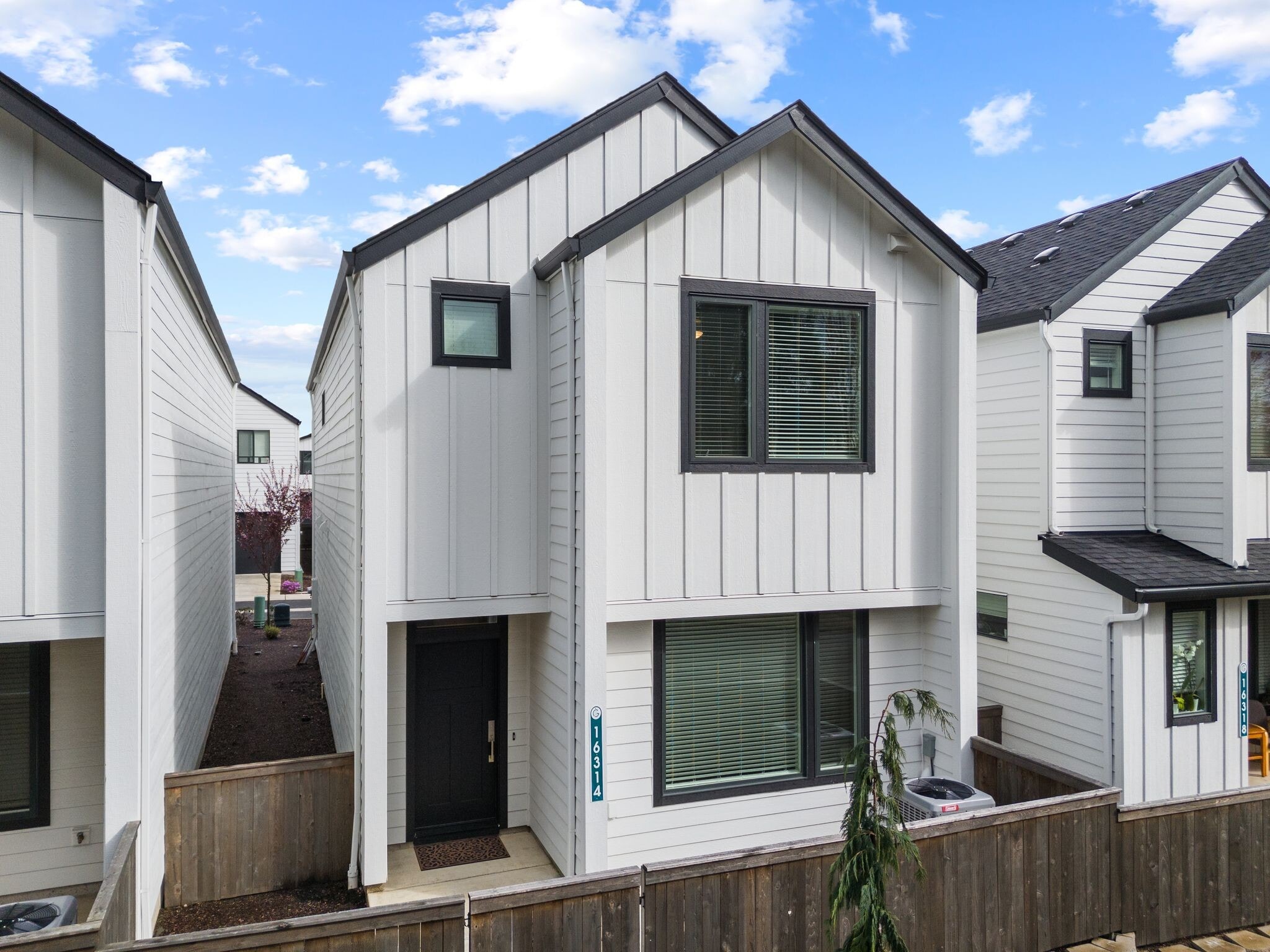 16306 NE 20th St, Vancouver, WA for Sale