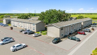 Kingsville, TX Apartments - 2420 S 6th St