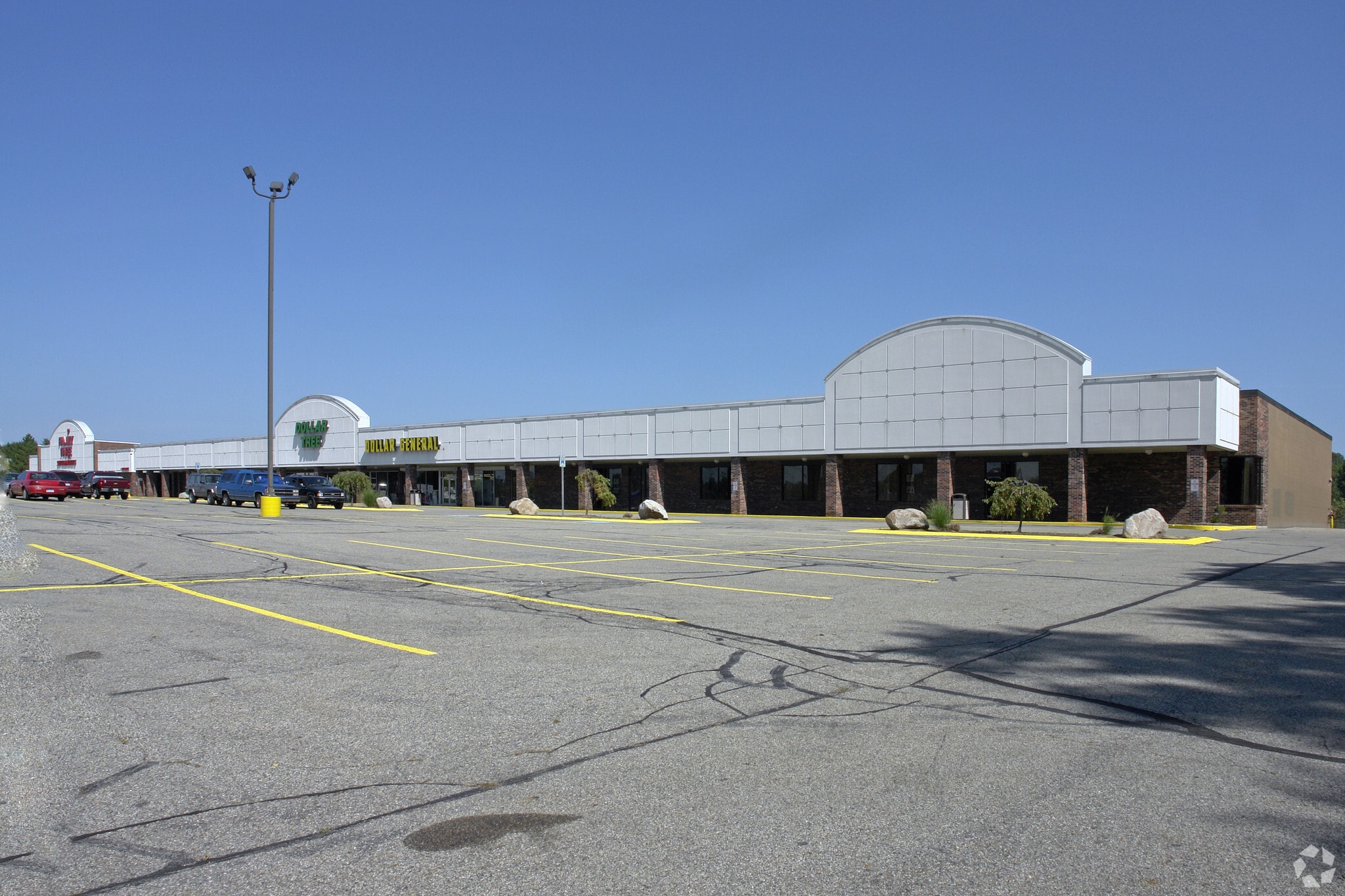 5270-5296 Eastern Ave SE, Kentwood, MI for Rent