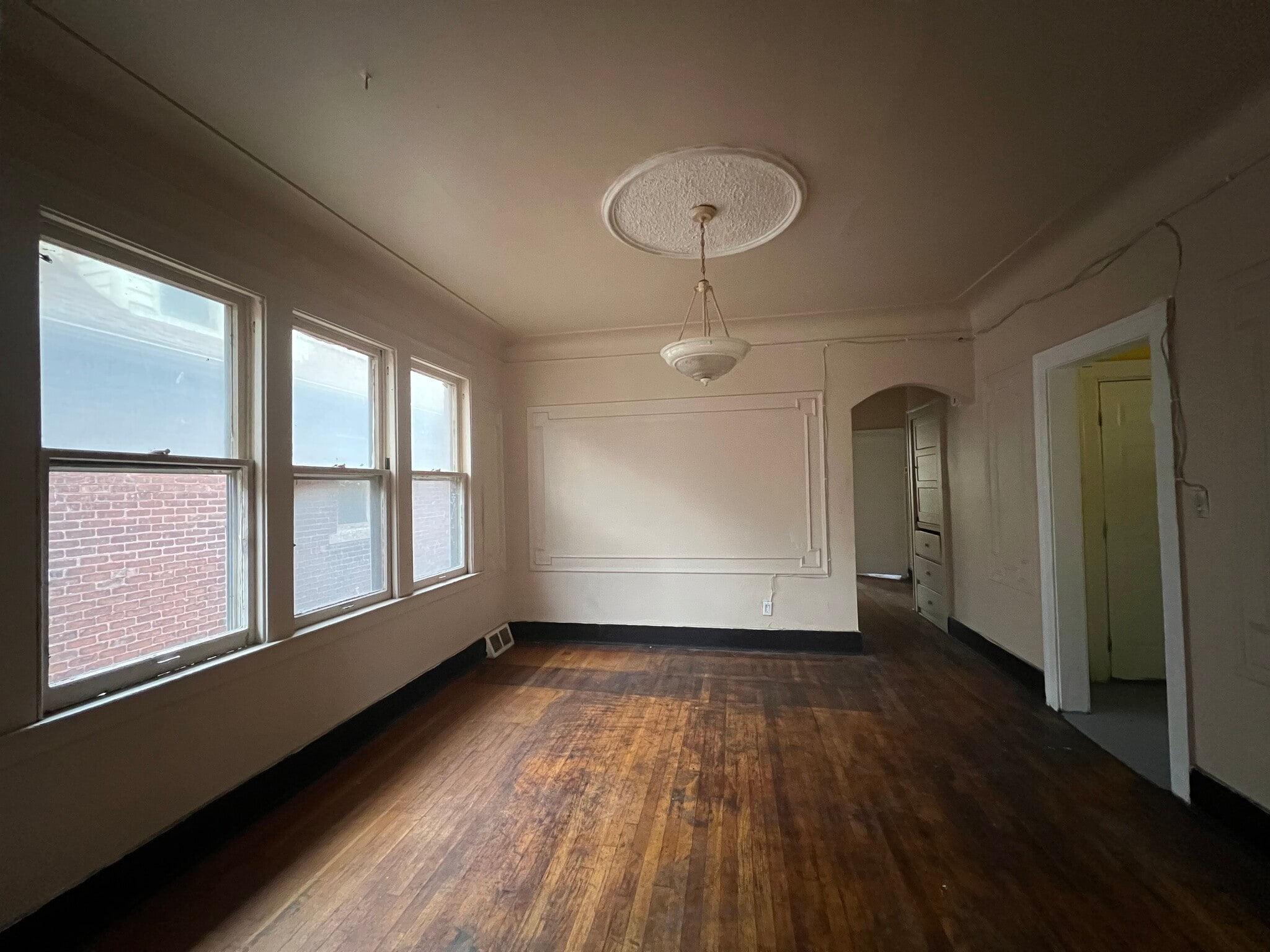 3311 W Grand St, Detroit, MI for Sale