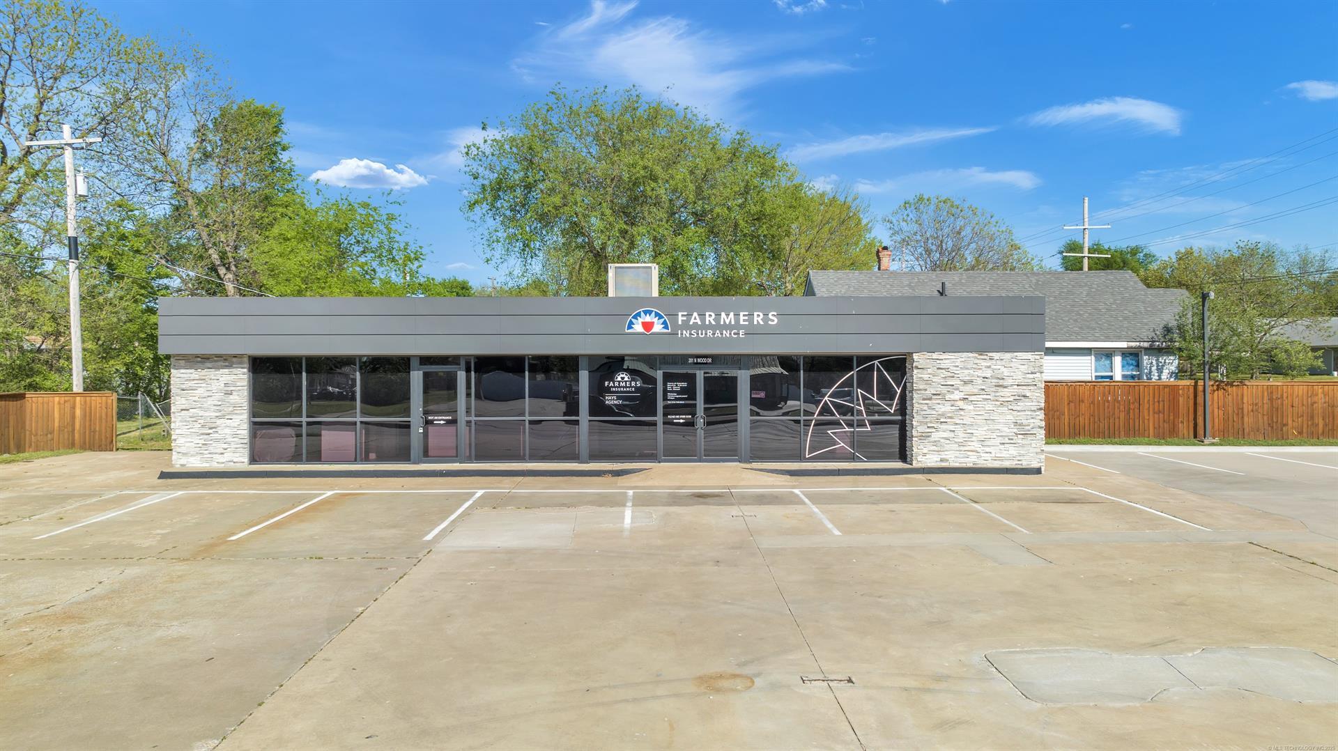 201 N Wood Dr, Okmulgee, OK for Sale