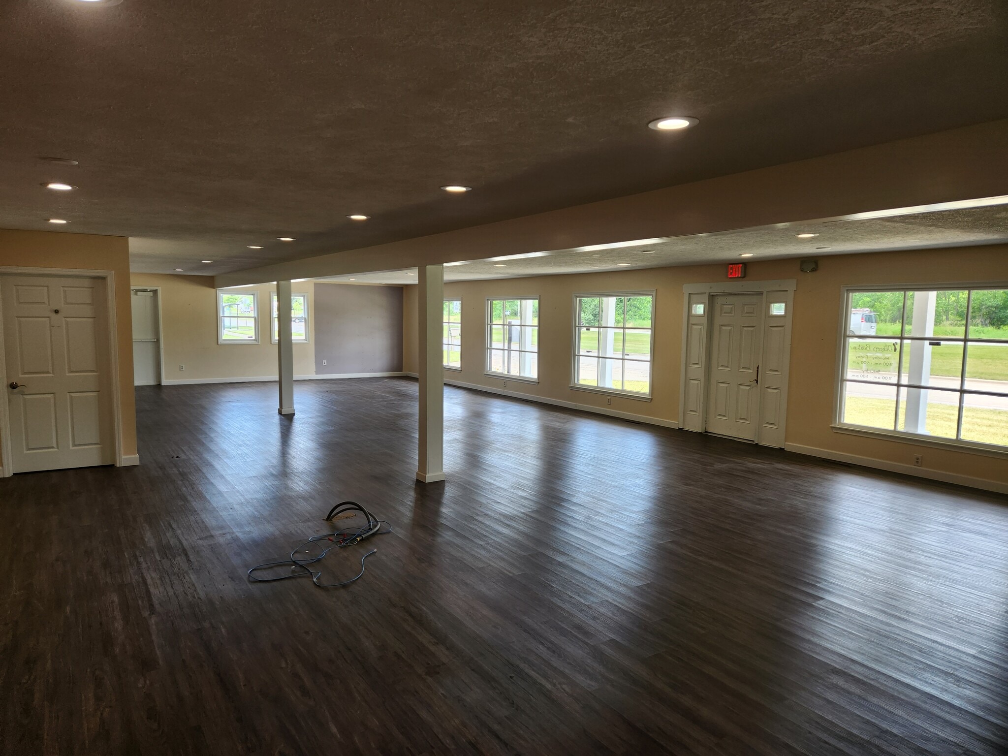 6585 Jackson Rd, Ann Arbor, MI for Rent