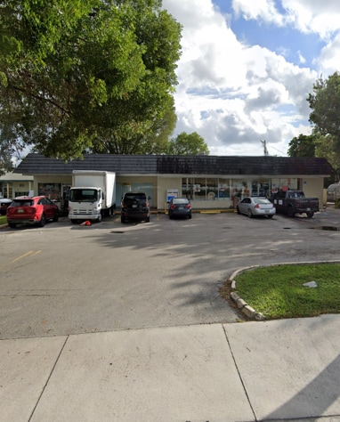 7090 Hollywood Blvd, Pembroke Pines, FL for Sale