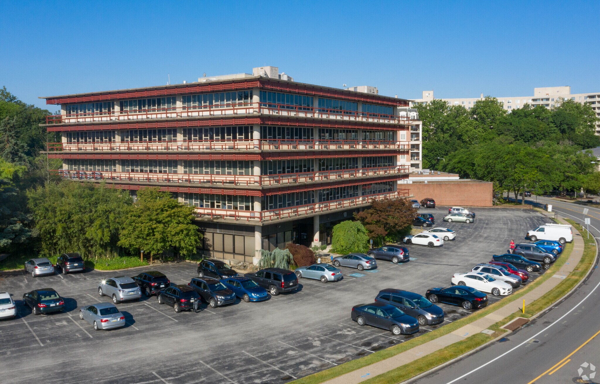 100 Presidential Blvd Bala Cynwyd, PA 19004 Office Property for Lease