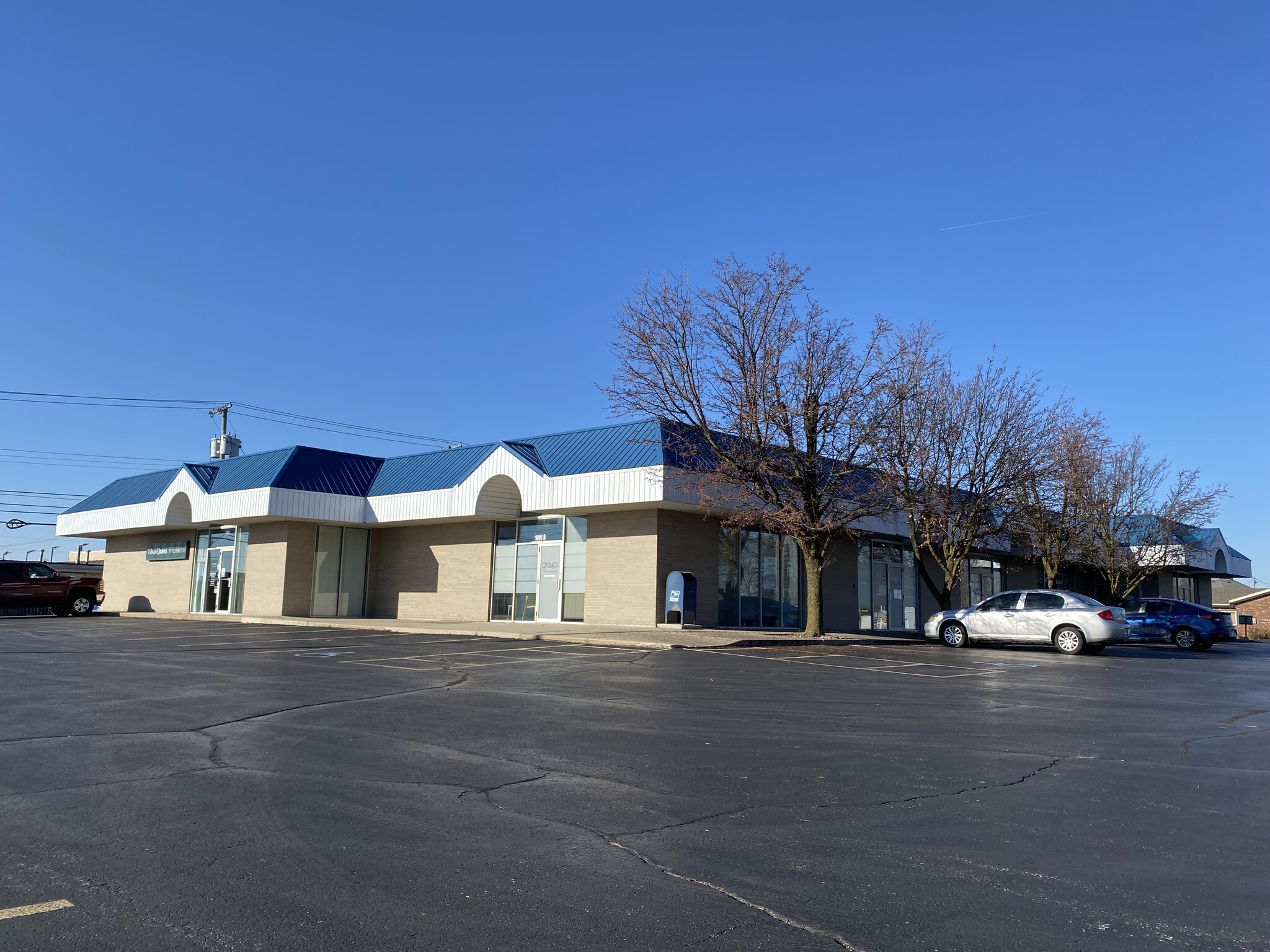 1001 N Western Ave, Marion, IN for Rent