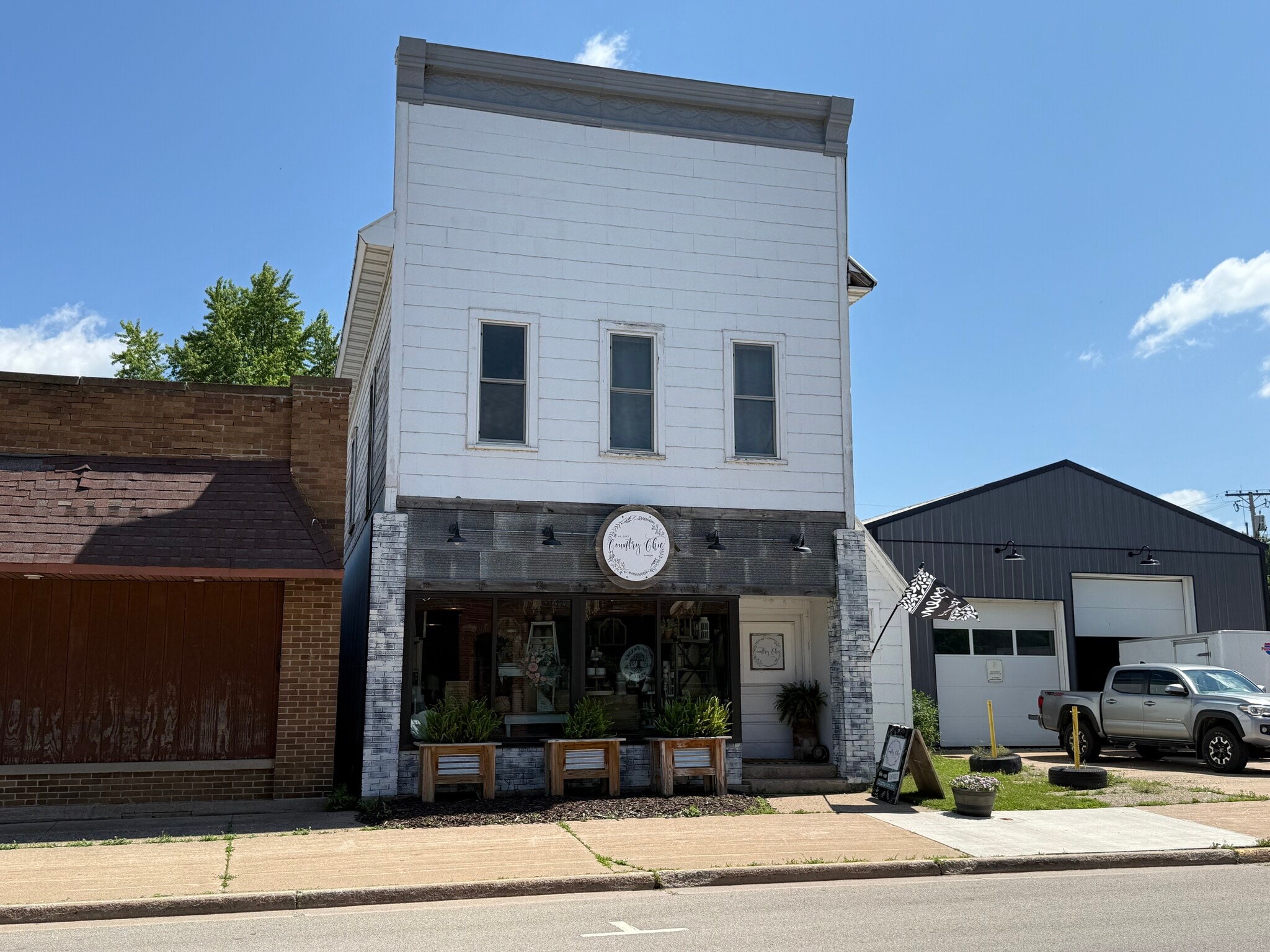 320 N Main St, Scandinavia, WI for Sale
