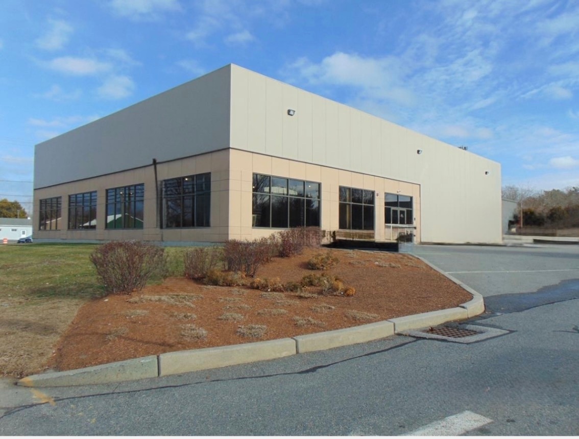325 Market St, Warren, RI for Sale