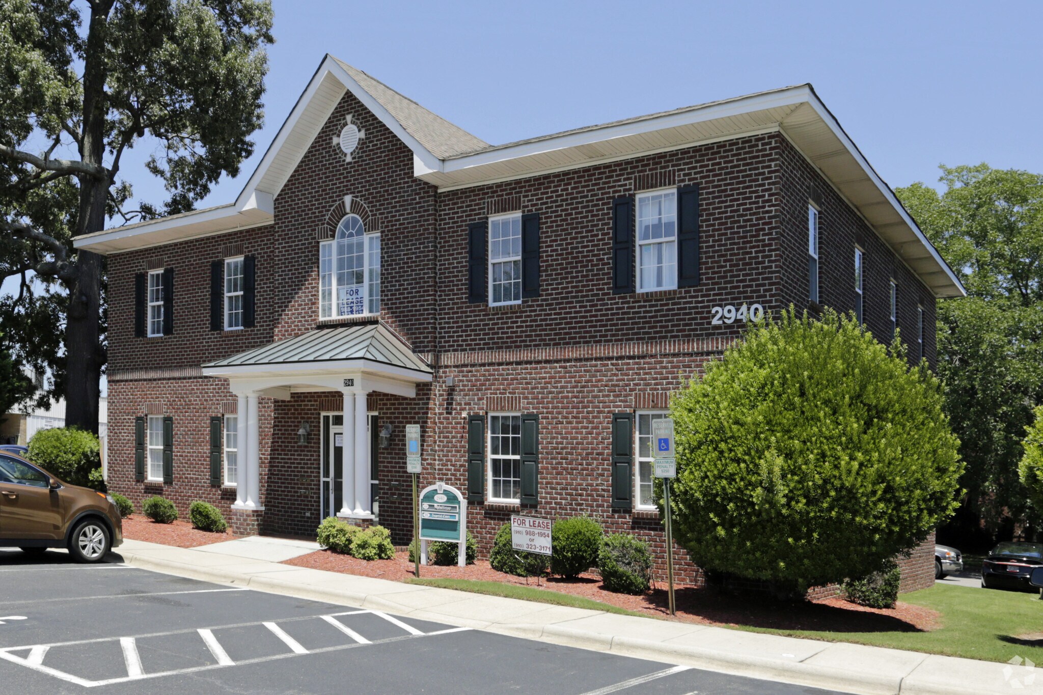 2940 Breezewood Ave Fayetteville, NC 28303 Office Property for Lease