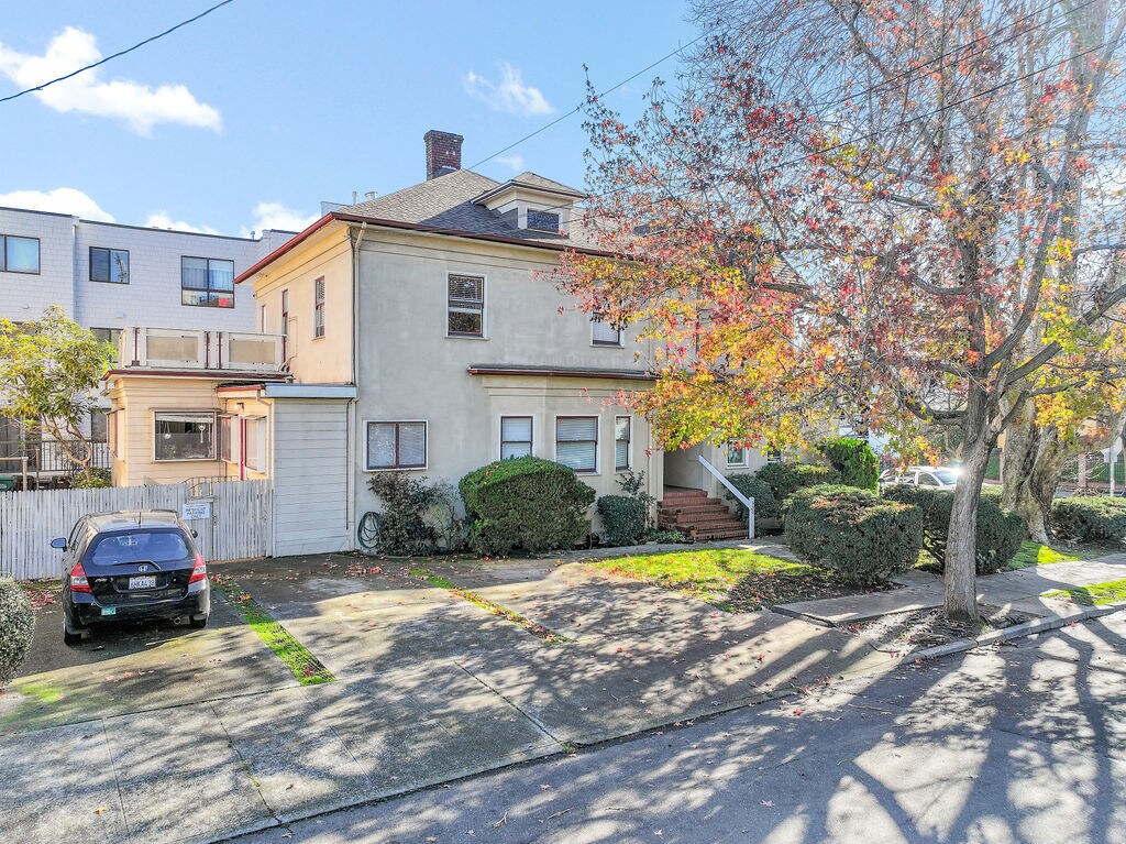 350 Adams St, Oakland, CA for Sale
