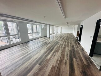 Long Island City, NY Office/Retail - 3908 29th St Long Island City, NY Office/Retail - 3908 29th St