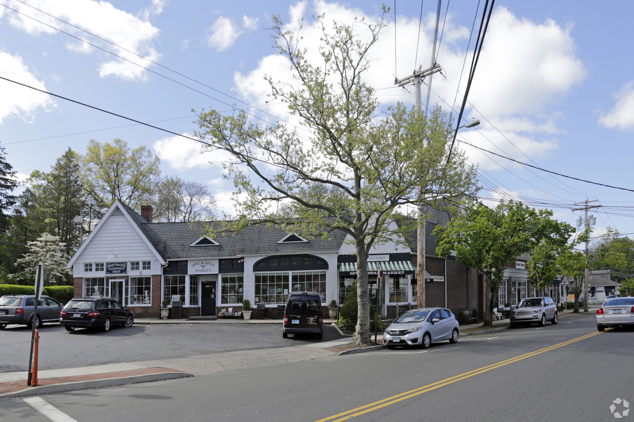 325-355 Pequot Ave, Southport, CT for Sale