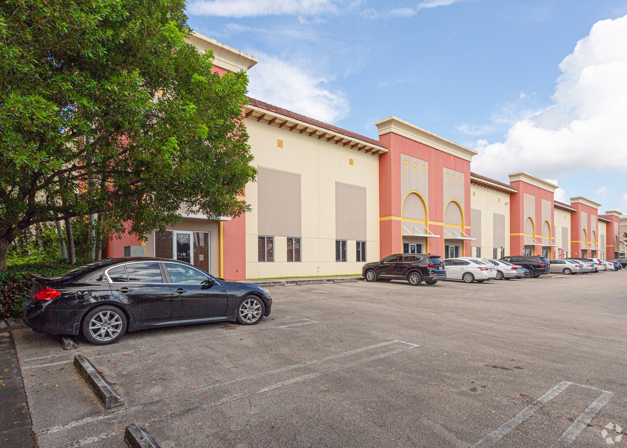 1970 NW 129th Ave Miami, FL 33182 Industrial Property for Lease on