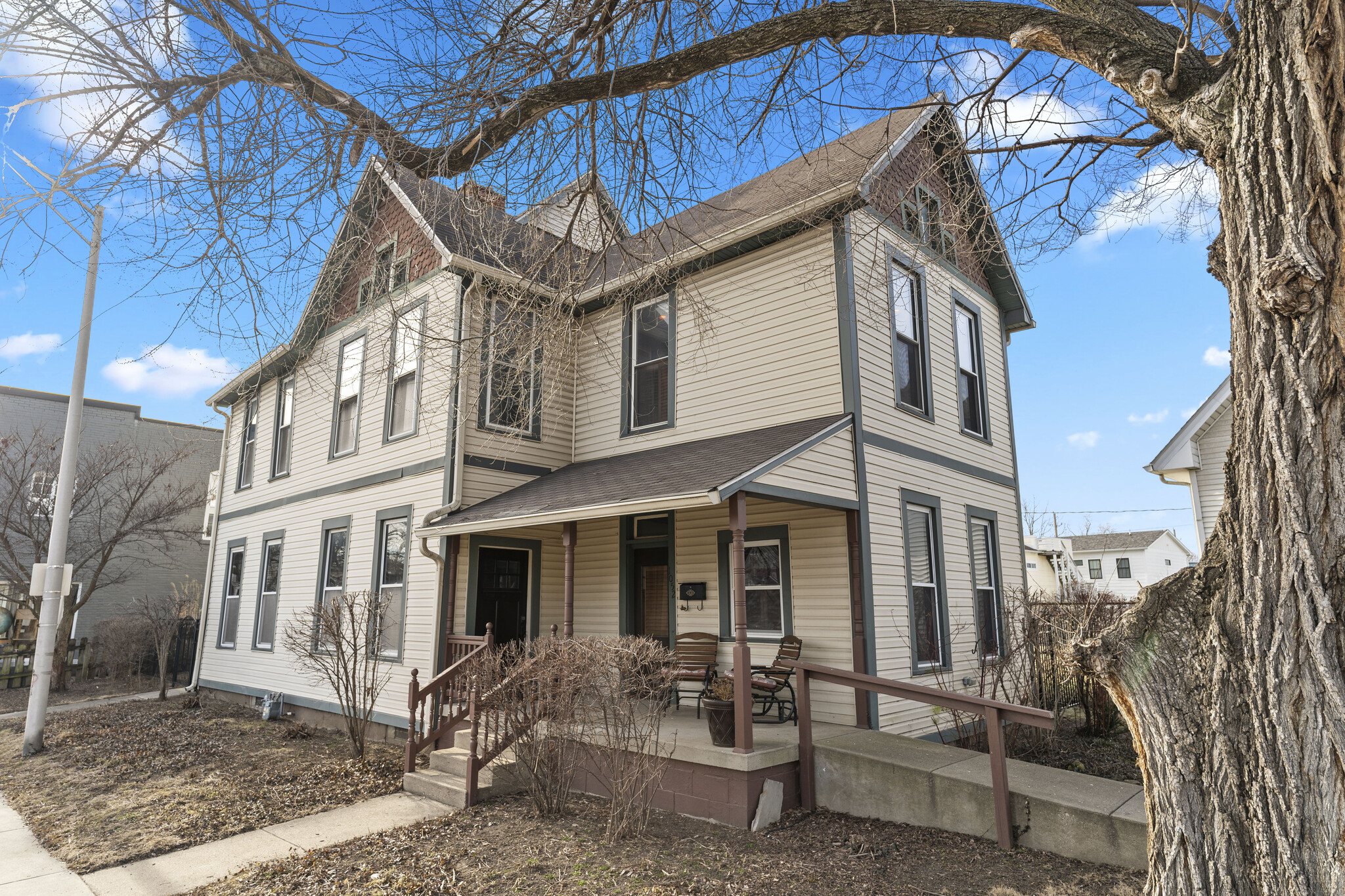 1052 Woodlawn Ave, Indianapolis, IN for Rent