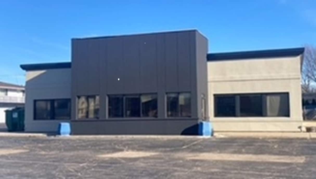 1598 DeKalb Ave, Sycamore, IL for Rent