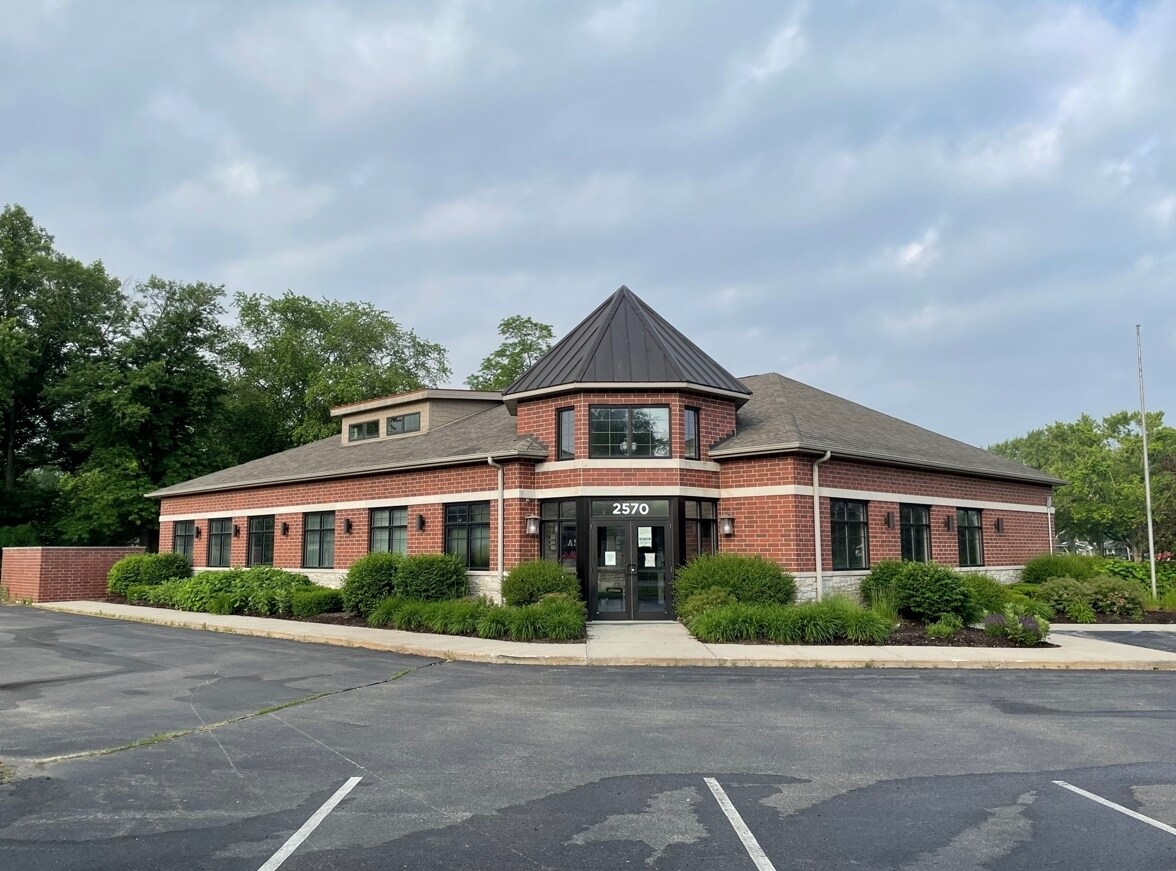 2570 Niles Rd, Saint Joseph, MI for Sale
