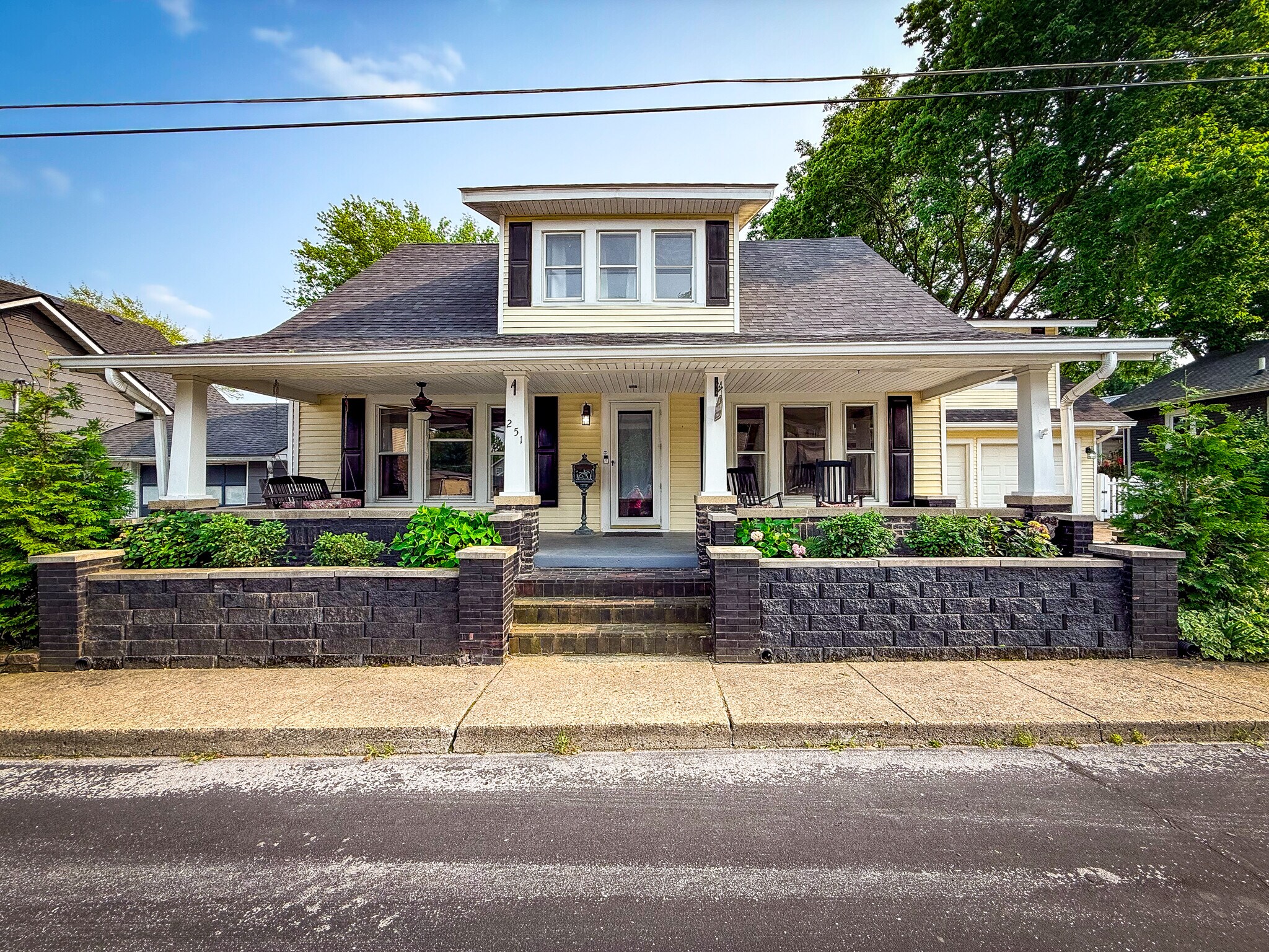 251 North St, Danville, IN for Sale