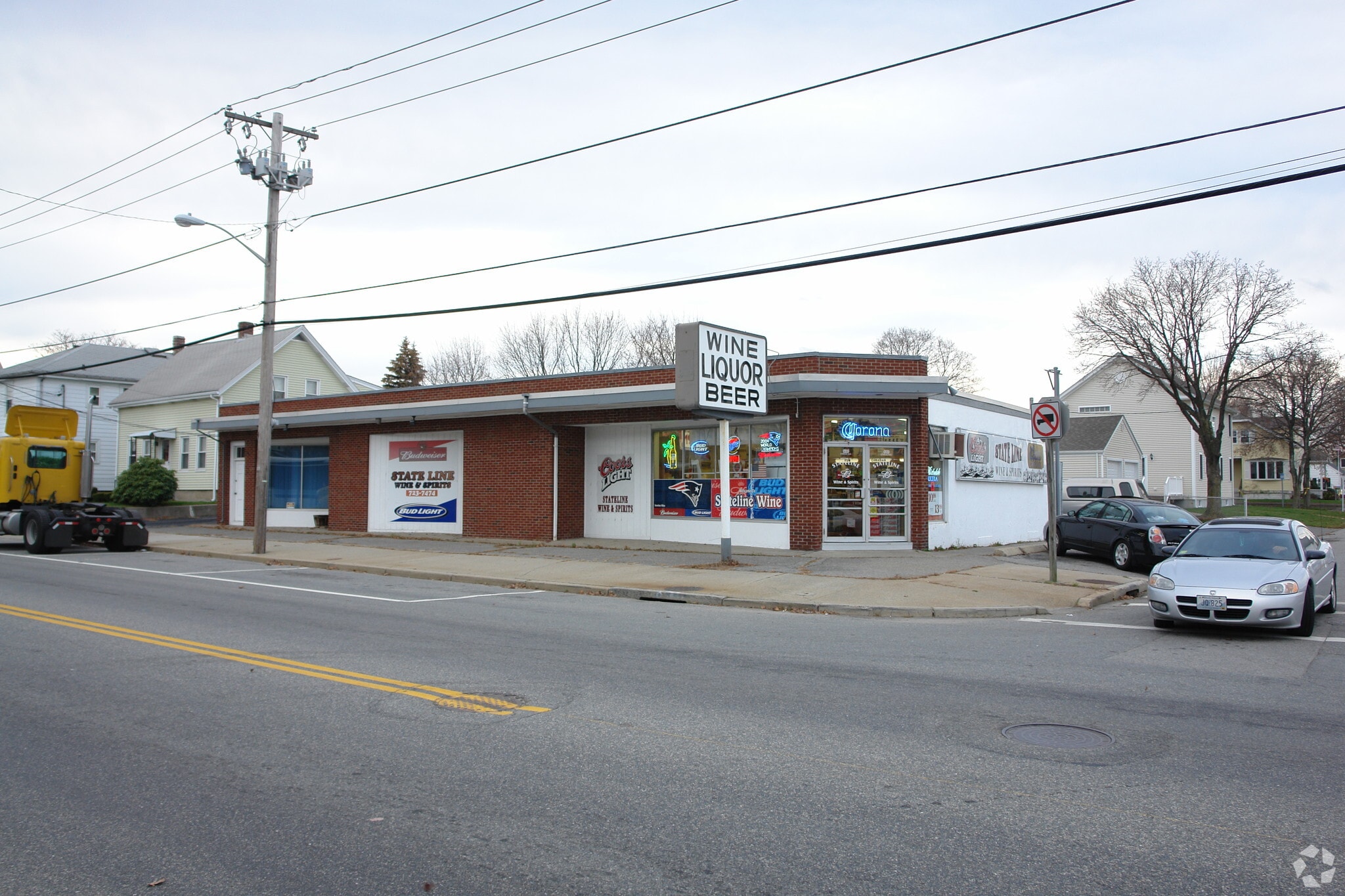 876 Central Ave, Pawtucket, RI for Rent