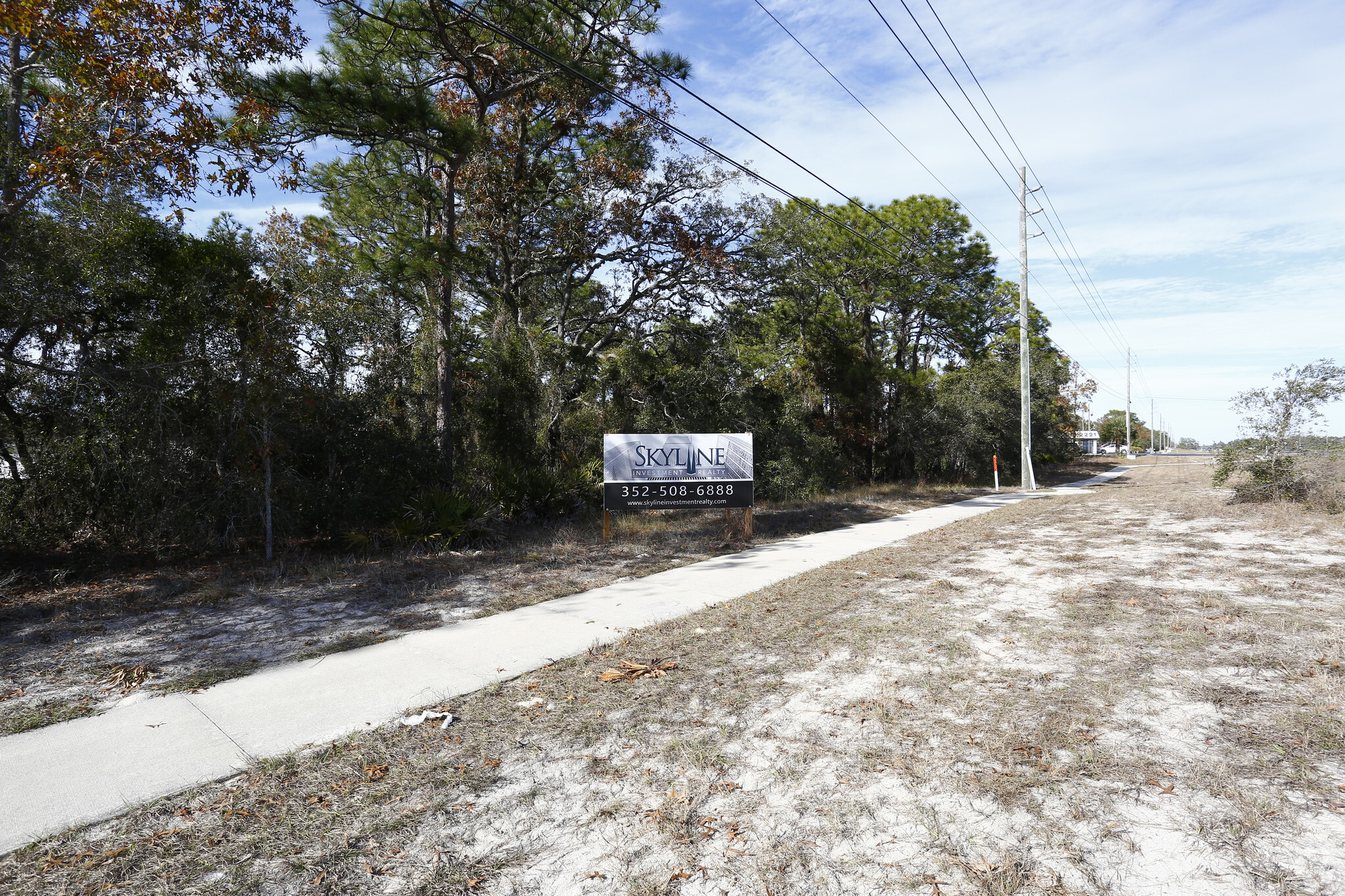 9077 Commercial Way, Brooksville, FL for Sale