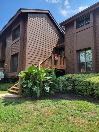 League City, TX Multi-Family - 2318 Crows Nest Dr