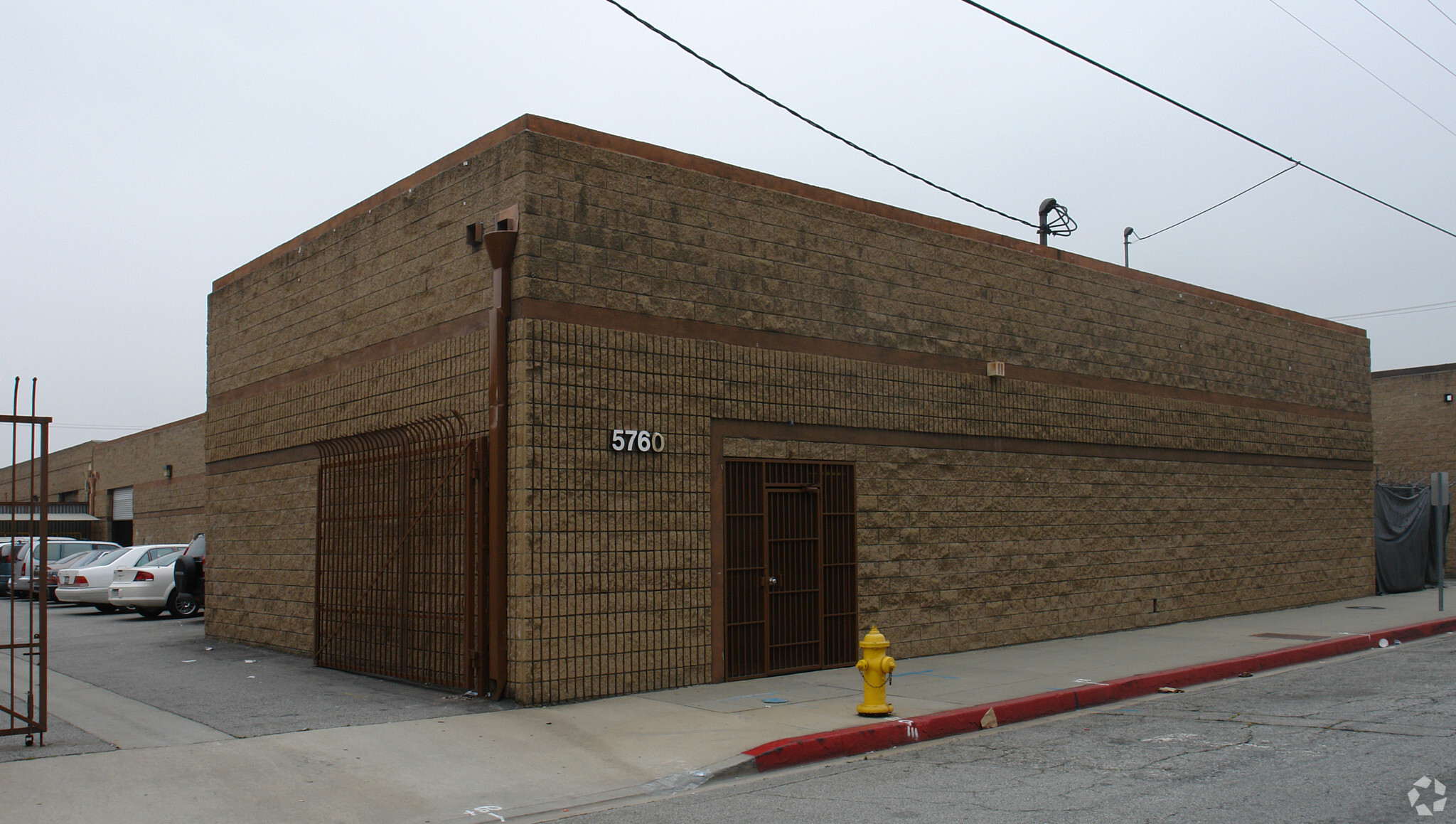 5760 S 2nd St, Los Angeles, CA for Rent