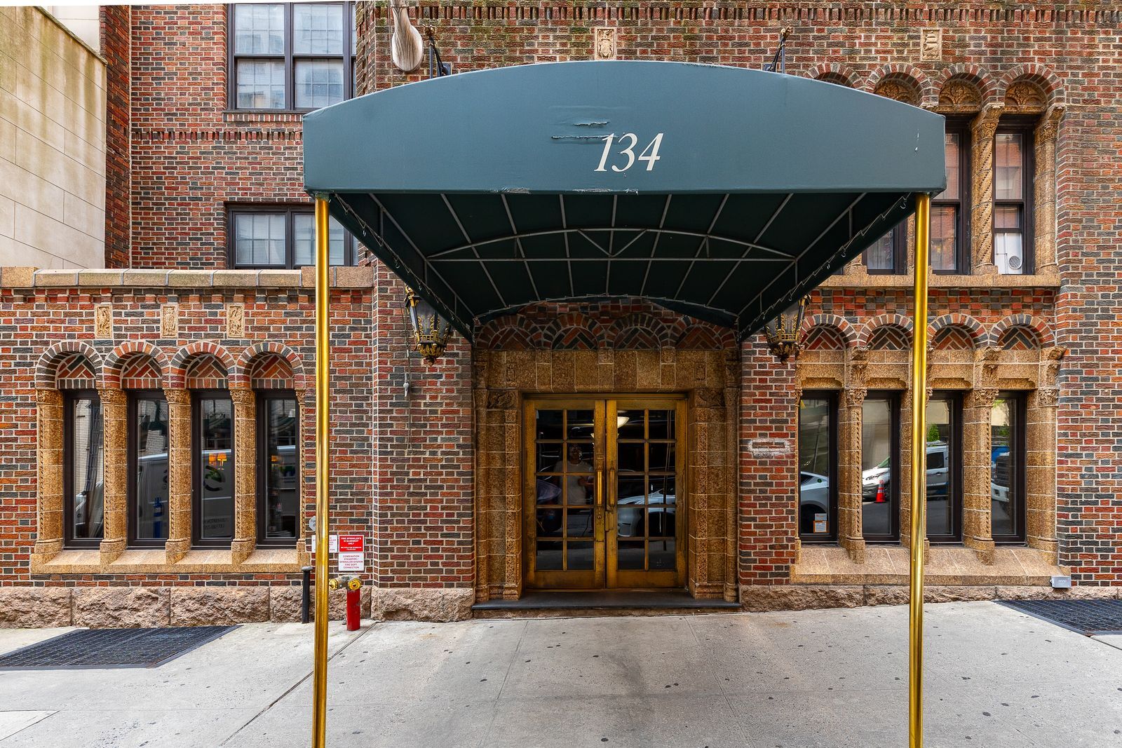 134 W 58th St, New York, NY for Rent